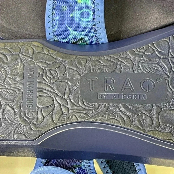 TRAQ by Alegria Womens Backstrap Sport Sandals Floral Blue Textile 40 US 9.5 - Picture 5 of 5